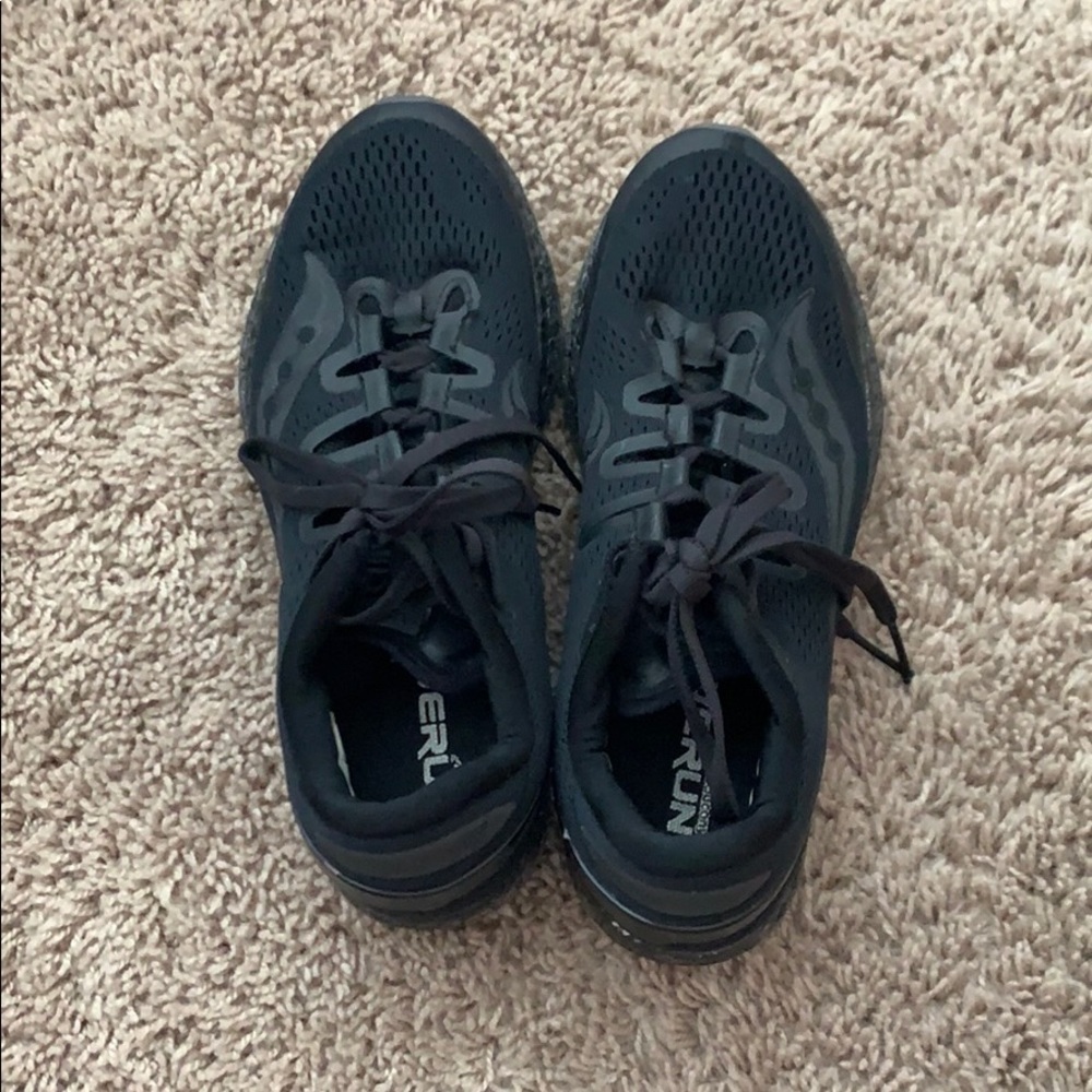 Women’s Saucony Freedoms